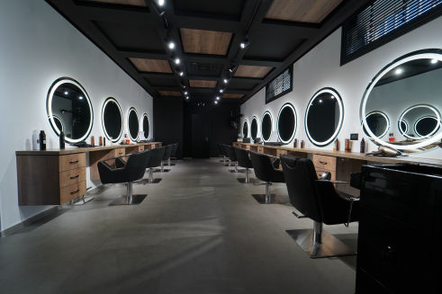 Artist salon Felice Ragucci